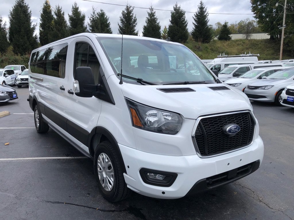 Used 2024 Ford Transit 350 XLT RWD image 8