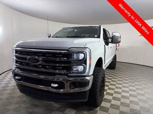 Used 2023 Ford F250 Lariat w/ Lariat Ultimate Package AWD/4WD image 3