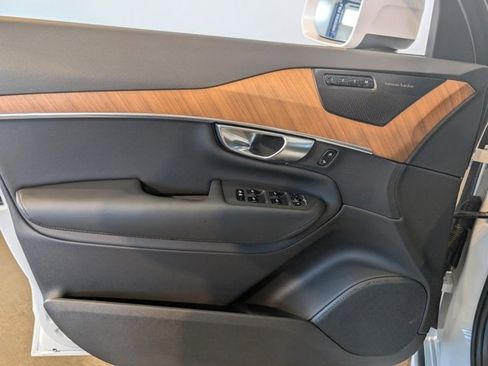 Used 2024 Volvo XC90 B6 Plus w/ Protection Package Premier image 11