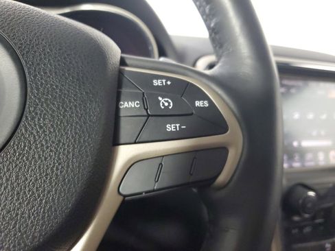 Used 2015 Jeep Grand Cherokee Altitude image 24