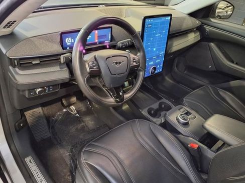 Used 2021 Ford Mustang Mach-E Premium image 27