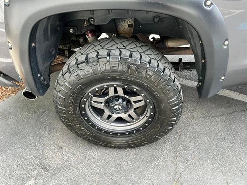 Used 2018 Toyota Tundra SR5 w/ TRD Off Road Package image 15