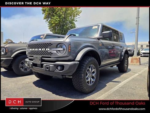 Used 2025 Ford Bronco Badlands AWD/4WD image 1