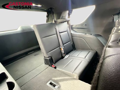 Used 2024 GMC Yukon SLT image 37