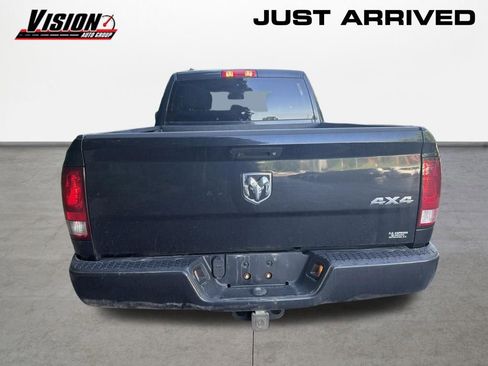 Used 2018 RAM 1500 Express AWD/4WD image 5