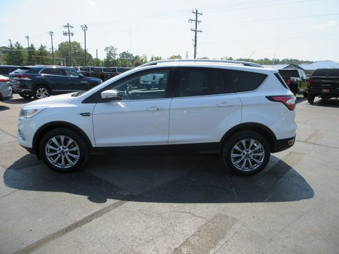 Used 2018 Ford Escape Titanium FWD image 10