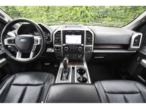 Used 2019 Ford F150 Lariat RWD image 8