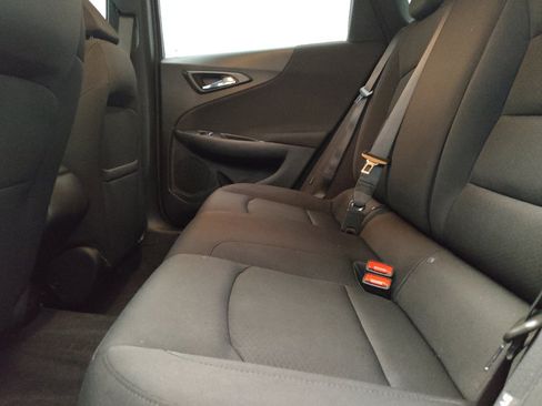 Used 2023 Chevrolet Malibu LS FWD image 18