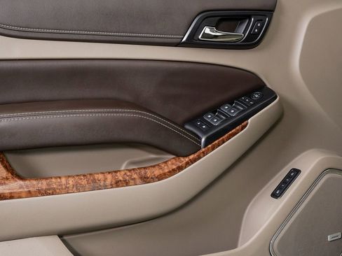 Used 2017 Chevrolet Tahoe Premier image 7