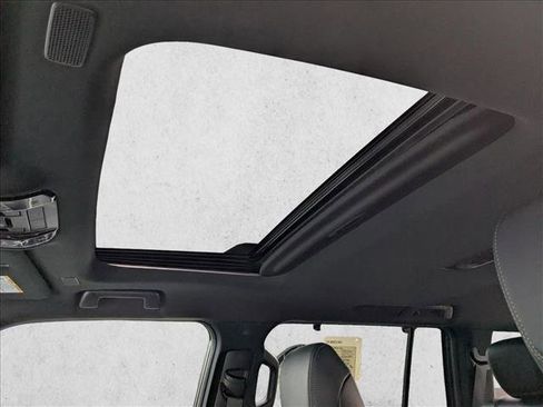 Used 2024 Lexus GX 550 image 15