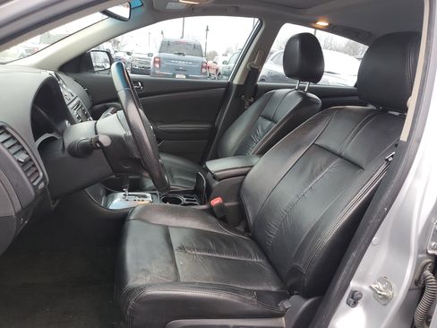 Used 2012 Nissan Altima 3.5 SR w/ Sport Pkg image 16