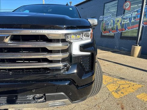 New 2026 Chevrolet Silverado 1500 High Country AWD/4WD image 3