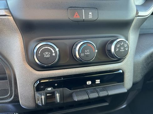 Used 2022 RAM 3500 Tradesman image 15