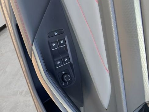 Used 2025 Volkswagen Jetta GLI Autobahn image 20