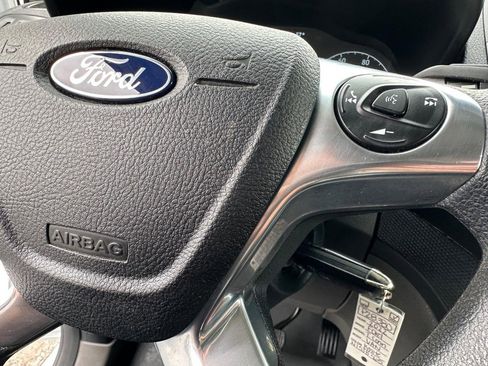 Used 2022 Ford Transit Connect XL image 38