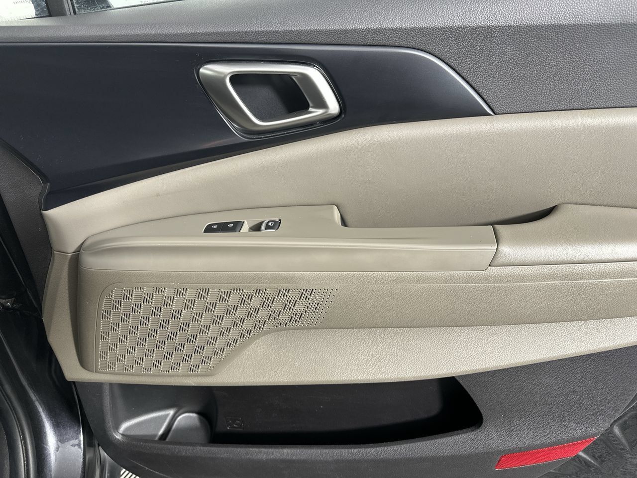 Certified 2026 Kia Carnival LXS FWD image 14