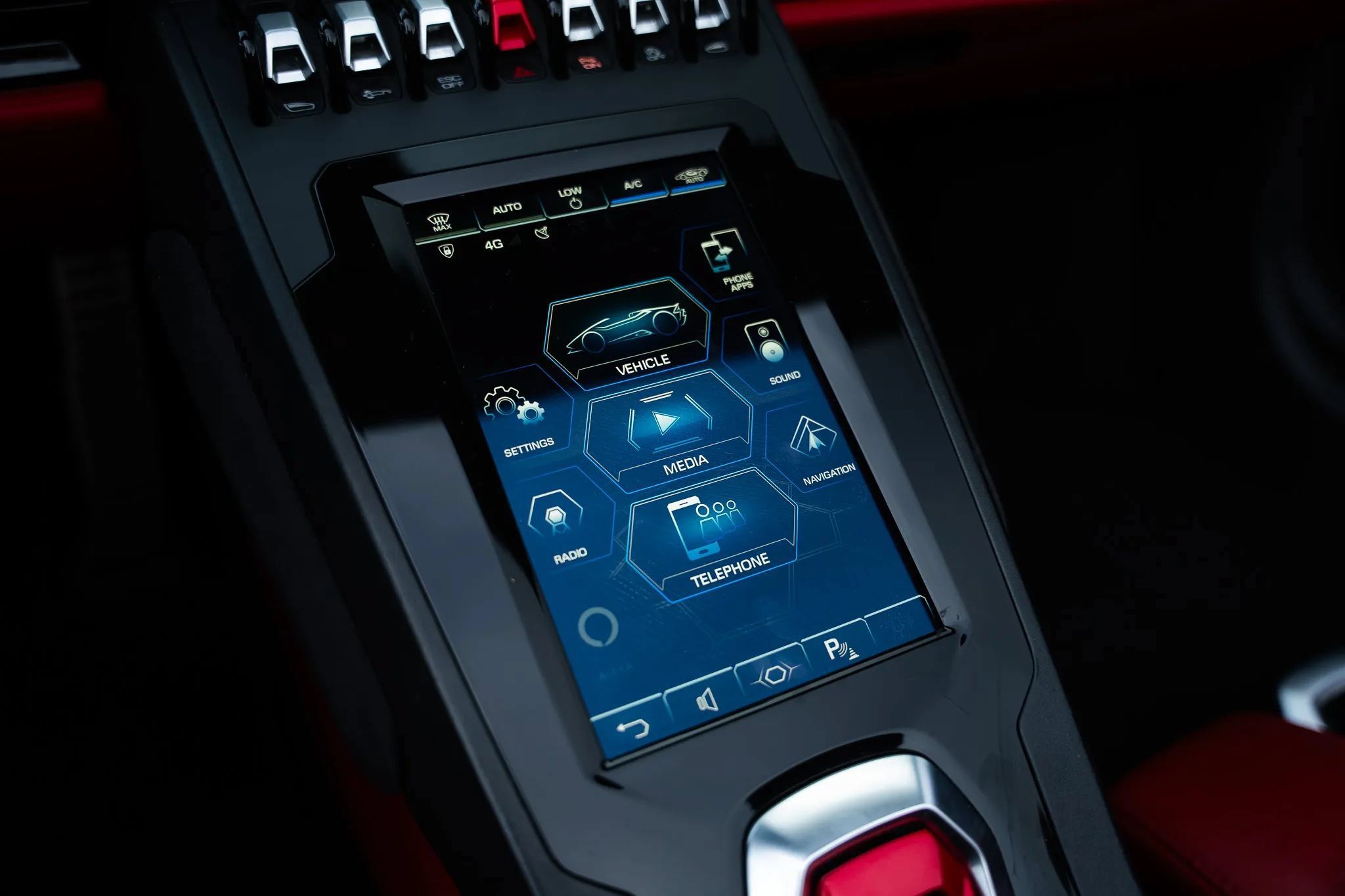 Used 2021 Lamborghini Huracan EVO RWD image 30