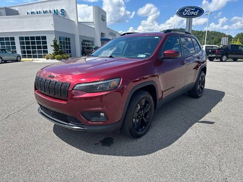 Used 2021 Jeep Cherokee Latitude Plus AWD/4WD image 8