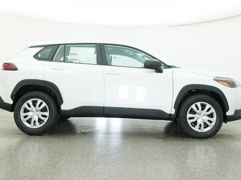 New 2026 Toyota Corolla Cross L image 27