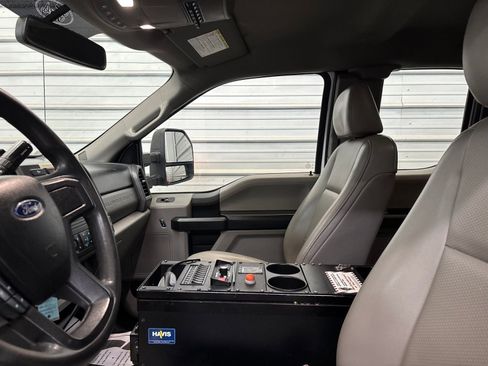 Used 2017 Ford F250 XL w/ Power Equipment Group AWD/4WD image 21
