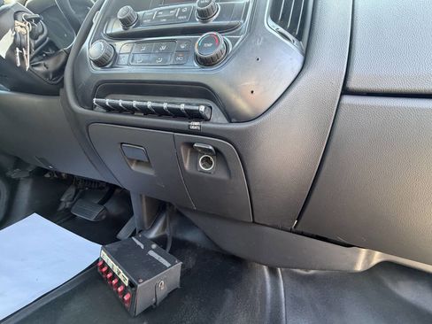 Used 2016 Chevrolet Silverado 2500 W/T AWD/4WD image 43