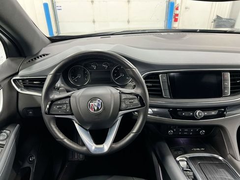 Used 2023 Buick Enclave Essence image 11
