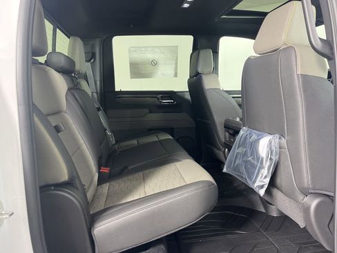 New 2026 Chevrolet Silverado 2500 ZR2 AWD/4WD image 14