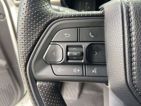 Used 2024 Toyota Tacoma SR AWD/4WD image 31