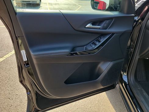 Certified 2025 Chevrolet Equinox LT FWD image 21