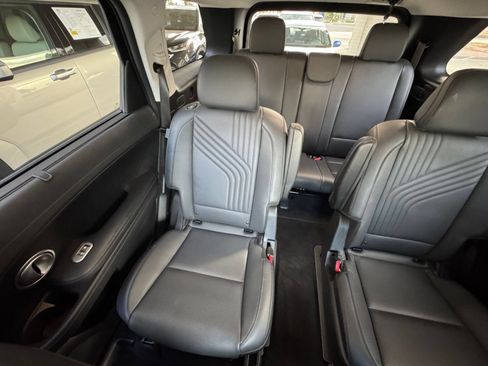 Used 2026 Hyundai Palisade SEL FWD image 38