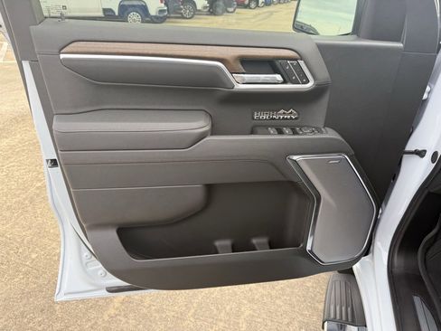 New 2026 Chevrolet Silverado 1500 High Country w/ High Country Premium Package image 19