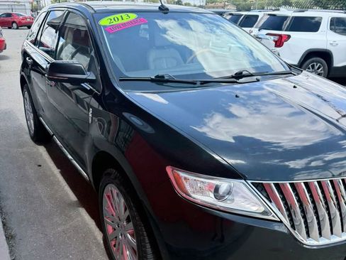 Used 2013 Lincoln MKX FWD image 4