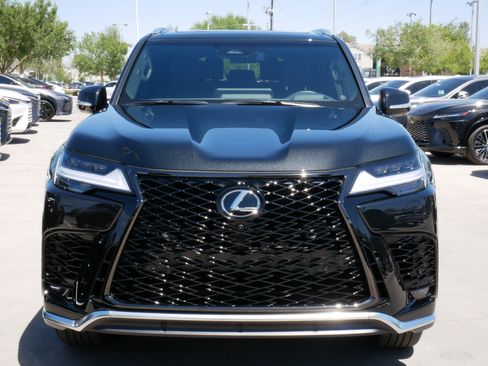 Used 2026 Lexus LX 600 F Sport w/ Accessory Package (Z1) AWD/4WD image 17