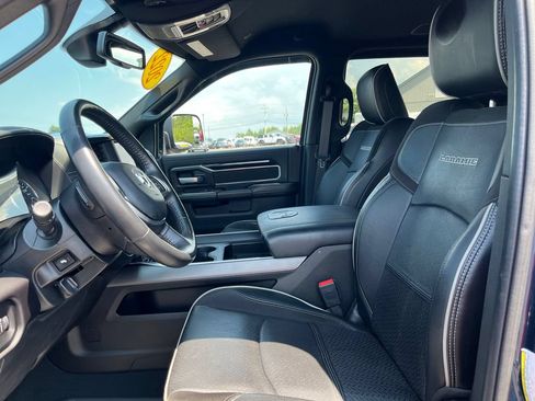 Used 2022 RAM 2500 Laramie w/ Night Edition AWD/4WD image 12
