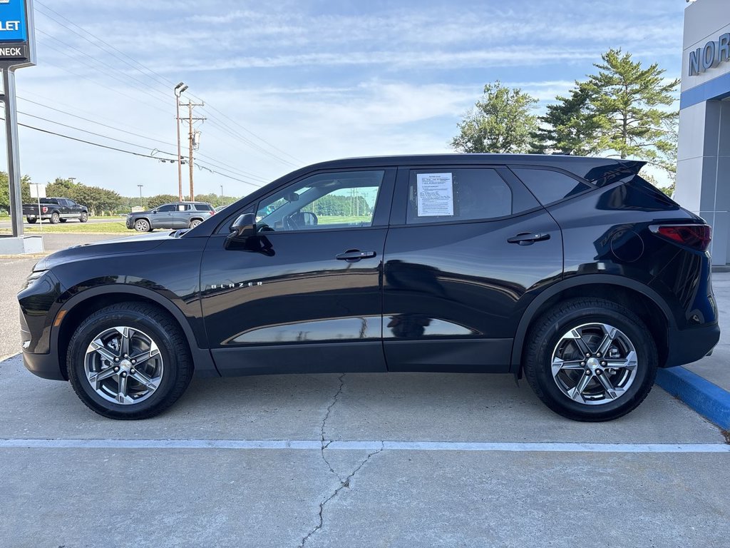 Certified 2025 Chevrolet Blazer LT AWD/4WD image 5