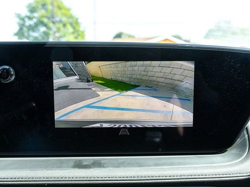 Used 2025 Buick Encore GX Preferred FWD image 19