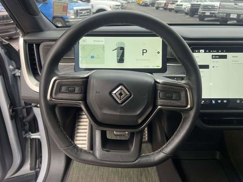 Used 2023 Rivian R1S Adventure image 23