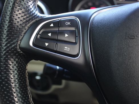 Used 2019 Mercedes-Benz GLA 250 4MATIC image 26