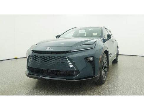 New 2026 Toyota Crown Signia AWD/4WD image 32