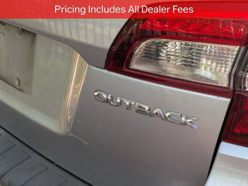 Used 2016 Subaru Outback 2.5i Limited AWD/4WD image 7