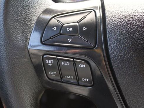 Used 2018 Ford Explorer XLT w/ Equipment Group 201A image 19