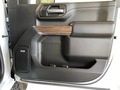 Used 2020 Chevrolet Silverado 2500 High Country w/ Z71 Off-Road Package AWD/4WD image 18