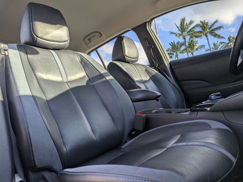Used 2018 Nissan Leaf SL image 15