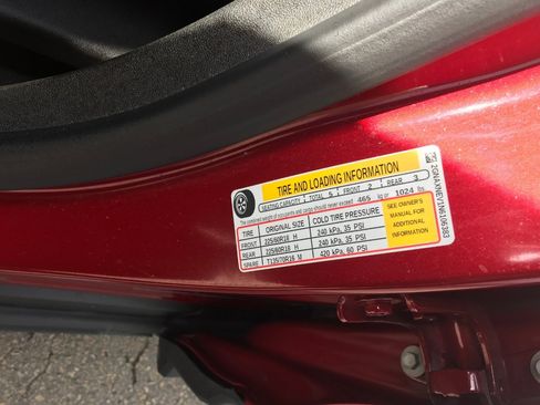 Used 2022 Chevrolet Equinox Premier w/ LPO, Floor Liner Package image 22