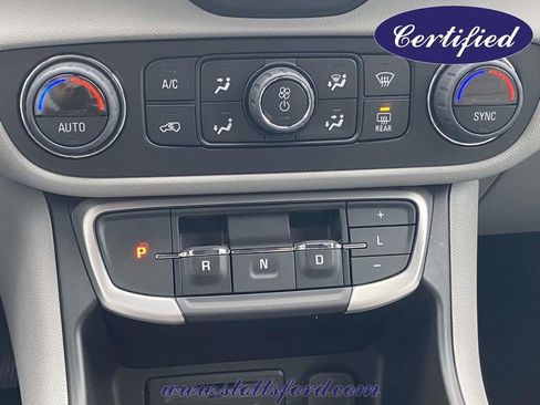 Used 2023 GMC Terrain SLT w/ Tech Package image 27