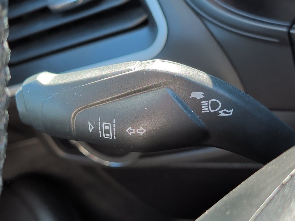 Used 2024 Ford Edge SEL AWD/4WD image 45