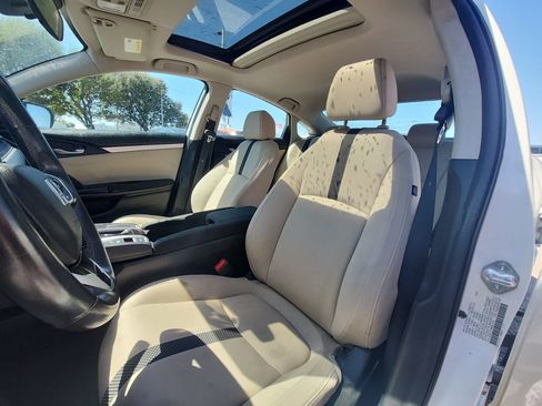 Used 2021 Honda Civic EX image 9