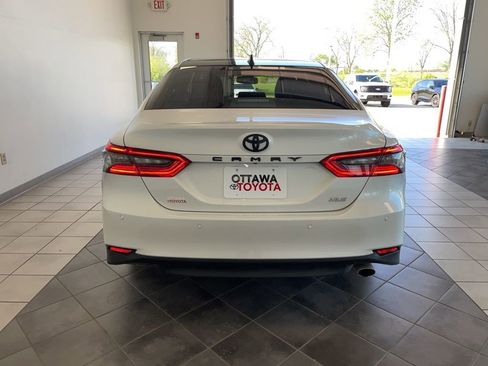 Used 2023 Toyota Camry XLE w/ Navigation Package FWD image 7