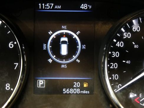 Used 2018 Nissan Rogue SV AWD/4WD image 24