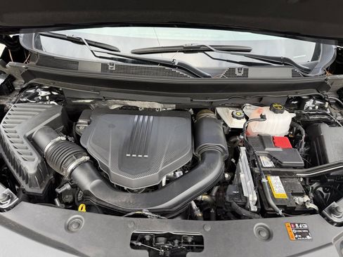 Used 2025 Buick Enclave Preferred w/ Power Package image 12